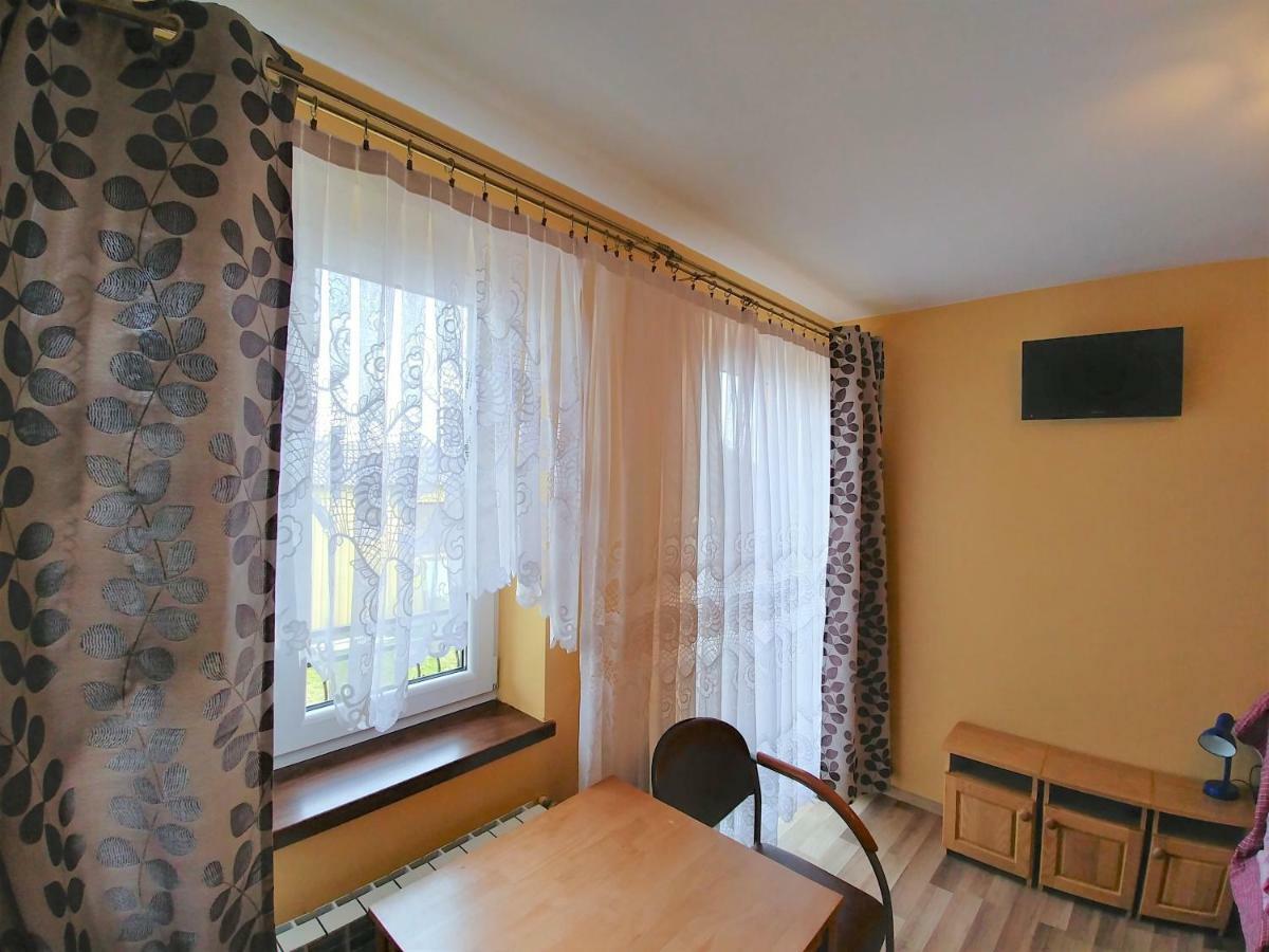 Pyzowka U Zosi Bed & Breakfast エクステリア 写真