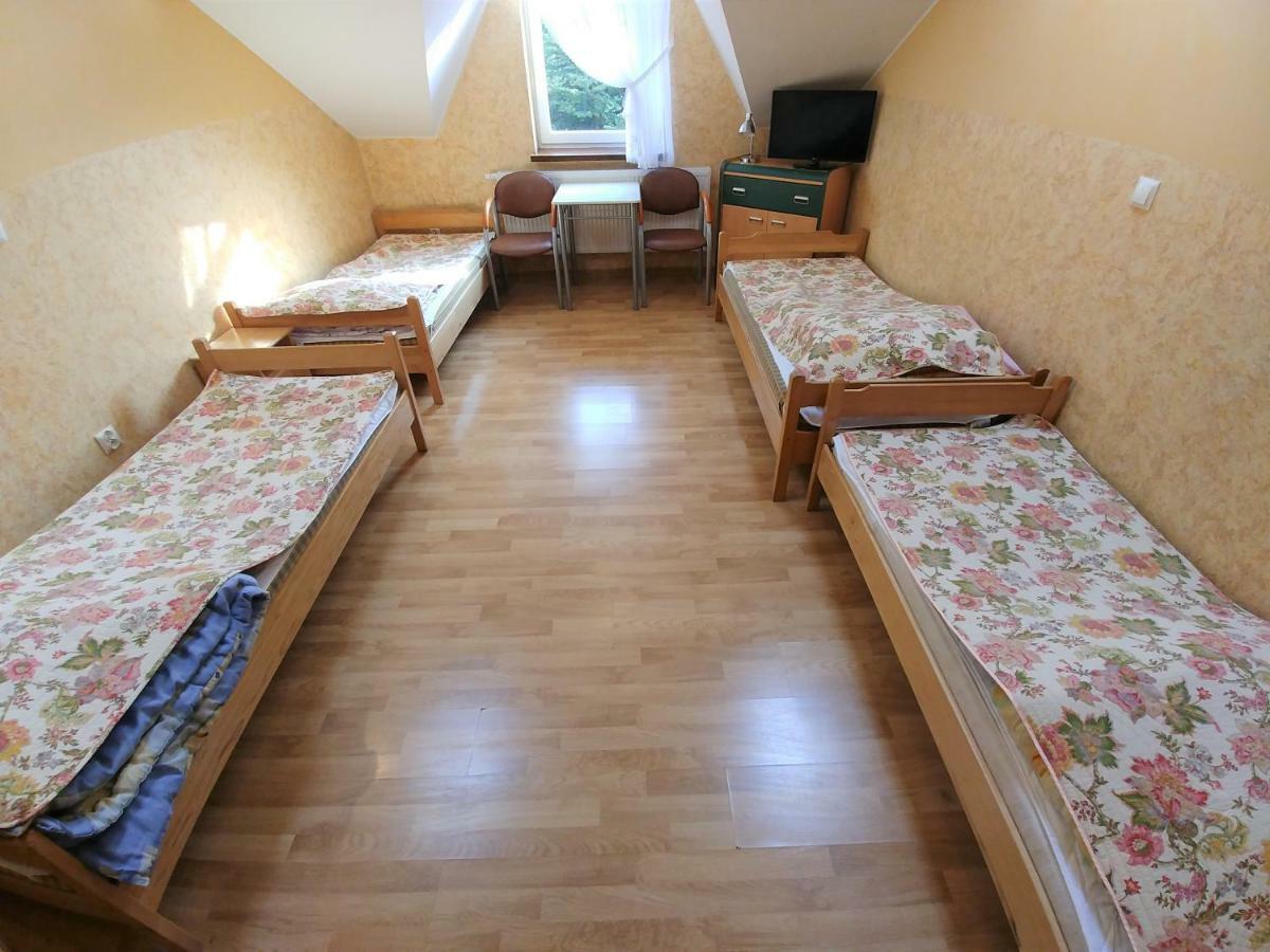 Pyzowka U Zosi Bed & Breakfast エクステリア 写真