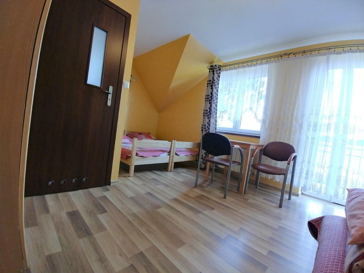Pyzowka U Zosi Bed & Breakfast エクステリア 写真