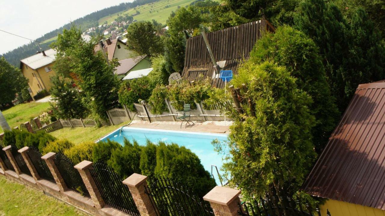 Pyzowka U Zosi Bed & Breakfast エクステリア 写真