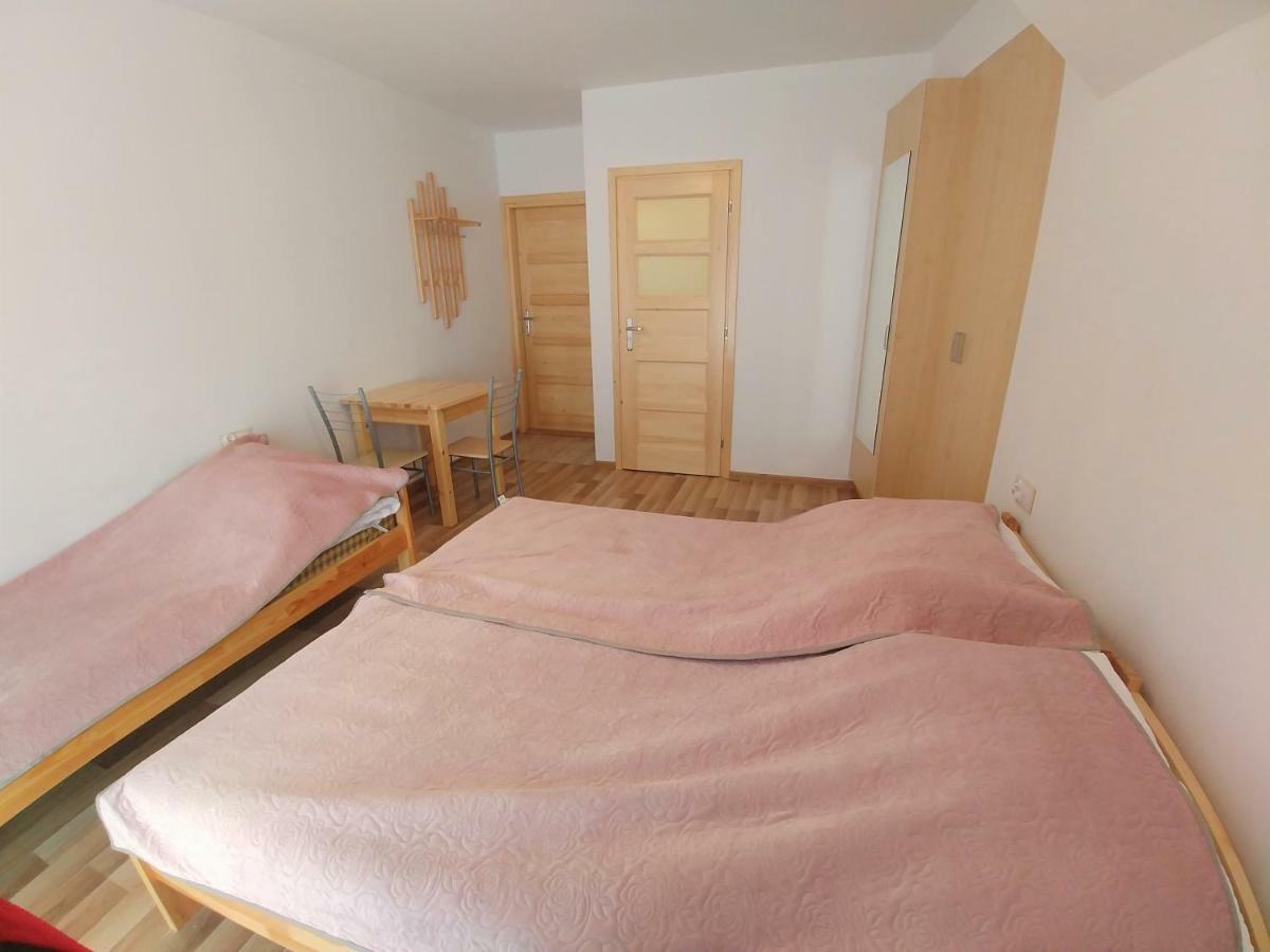 Pyzowka U Zosi Bed & Breakfast エクステリア 写真